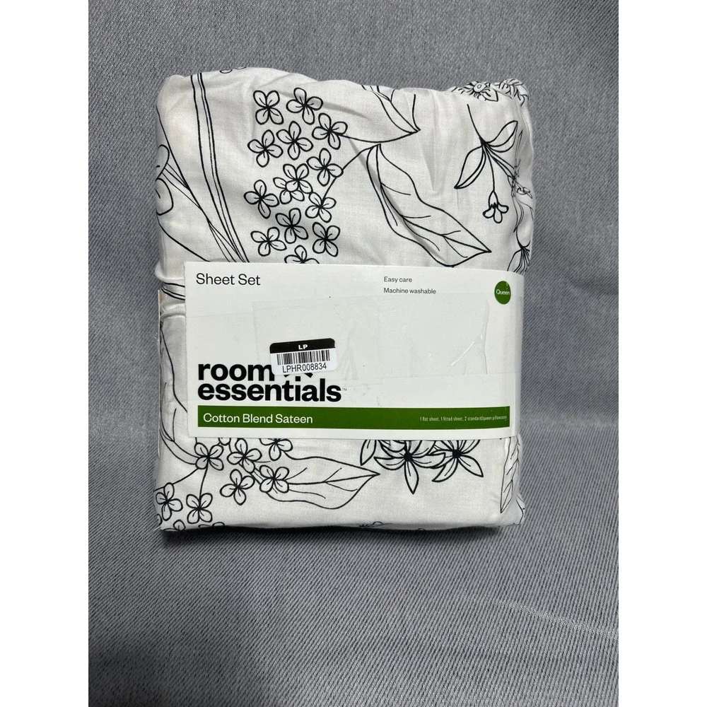 Room Essentials Queen Sheet Set White Black Floral Cotton Blend Sateen 4pc